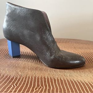 GRAY MATTERS
Leather Boots
